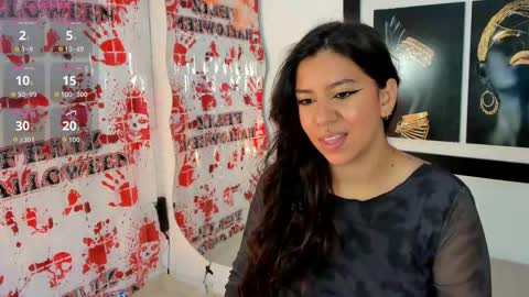 Snapshot of emilyy_cooperr chatting on October 30, 12:17 pm emilyy_cooperr online show from October 30, 12:17 pm