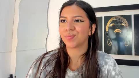 Snapshot of emilyy_cooperr chatting on November 11, 12:27 pm emilyy_cooperr online show from November 11, 12:27 pm