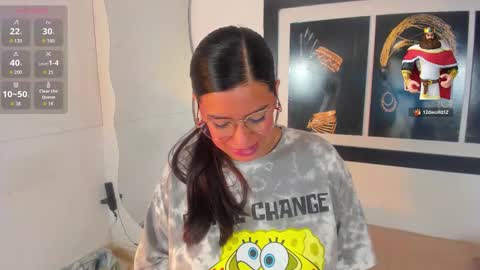 Snapshot of emilyy_cooperr chatting on November 26, 12:17 pm emilyy_cooperr online show from November 26, 12:17 pm