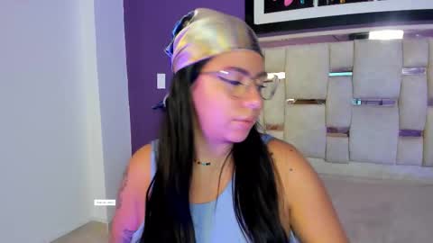 Snapshot of emilyy_cooperr chatting on February 6, 12:08 pm emilyy_cooperr online show from February 6, 12:08 pm