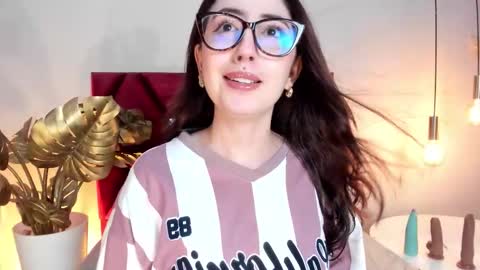 Emilyy Watson online show from February 18, 12:39 am