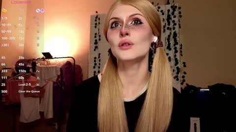 emimiy online show from October 18, 7:09 am