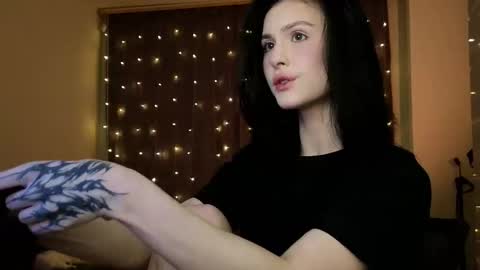 emimiy online show from February 10, 2:26 am