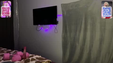 Eminent Eva online show from February 22, 7:25 pm