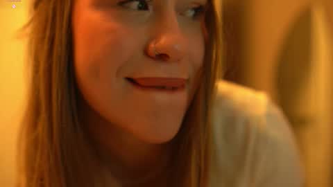 Snapshot of eminent_eva chatting on December 19, 1:51 pm Eminent Eva online show from December 19, 1:51 pm