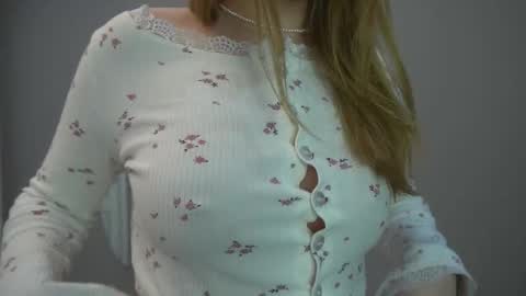 Snapshot of eminent_eva chatting on January 5, 6:11 pm Eminent Eva online show from January 5, 6:11 pm