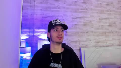 emir_ozan online show from January 19, 11:25 am