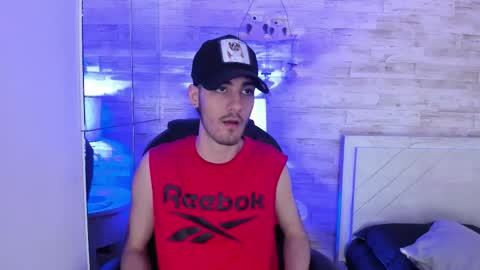 emir_ozan online show from February 10, 7:51 pm