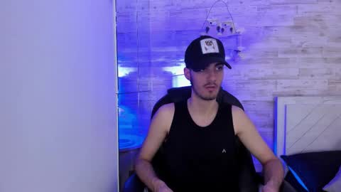 emir_ozan online show from February 11, 7:08 pm