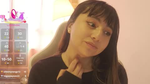 Snapshot of emitaa17228 chatting on February 2, 8:07 pm emma online show from February 2, 8:07 pm