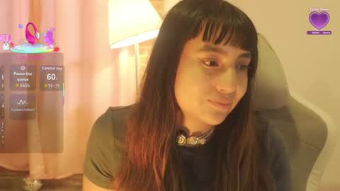 Snapshot of emitaa17228 chatting on February 12, 9:32 pm emma online show from February 12, 9:32 pm