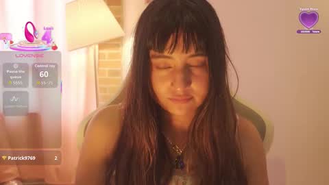 Snapshot of emitaa17228 chatting on February 19, 8:49 pm emma online show from February 19, 8:49 pm