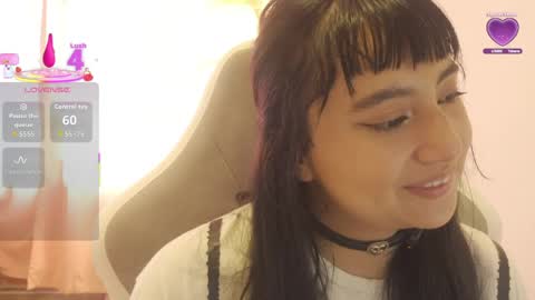 Snapshot of emitaa17228 chatting on March 31, 7:03 pm emma online show from March 31, 7:03 pm