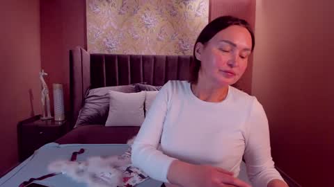 Emm online show from December 19, 12:45 pm