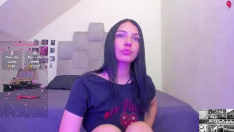 Snapshot of emma__15 chatting on September 16, 8:10 pm emma online show from September 16, 8:10 pm