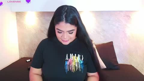 Snapshot of emma__becket chatting on May 27, 2:41 am Emma online show from May 27, 2:41 am