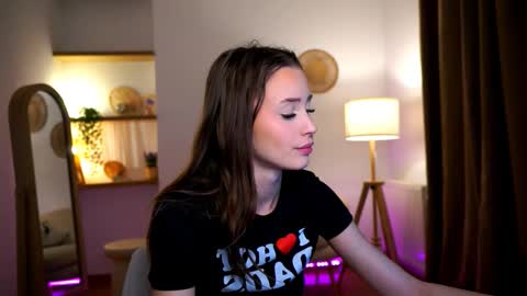 Your Emma online show from December 29, 2:27 am