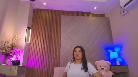 emma__rose1 online show from May 3, 3:01 am