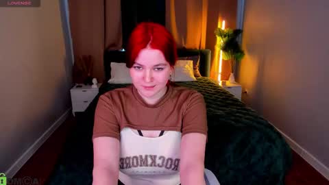 Snapshot of emma__wats0n chatting on March 21, 1:54 am Emma online show from March 21, 1:54 am
