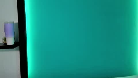 Snapshot of emma_ah chatting on March 20, 8:35 pm emma_ah online show from March 20, 8:35 pm