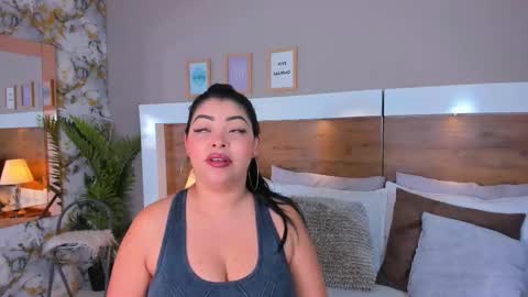 Snapshot of emma_bakker_ chatting on March 15, 8:20 am Emma online show from March 15, 8:20 am