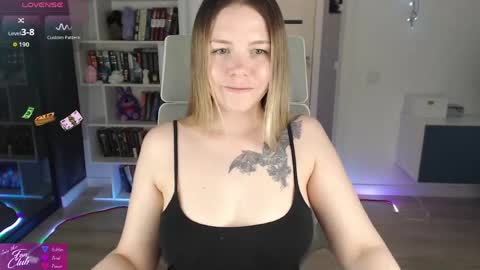 Emma online show from May 8, 4:56 pm