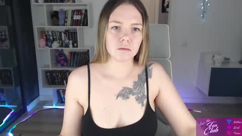 Emma online show from May 16, 7:12 pm