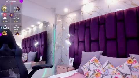 pau online show from October 13, 7:58 pm