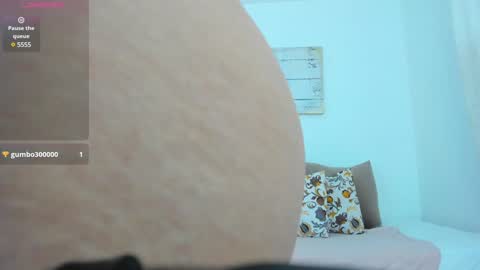 Snapshot of emma_castilloo chatting on January 31, 10:21 pm Emma Castillo online show from January 31, 10:21 pm