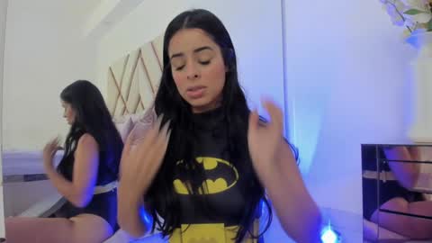 Snapshot of emma_castilloo chatting on February 9, 1:22 am Emma Castillo online show from February 9, 1:22 am