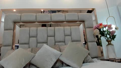 Snapshot of emma_castilloo chatting on October 13, 9:37 pm Emma Castillo online show from October 13, 9:37 pm