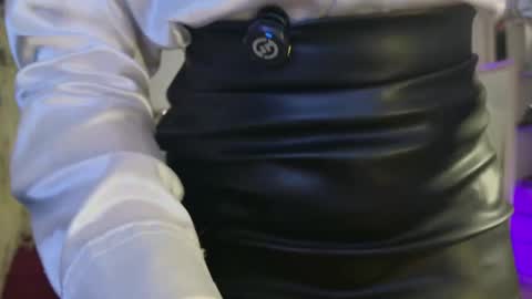 emma coronel online show from April 28, 12:31 am