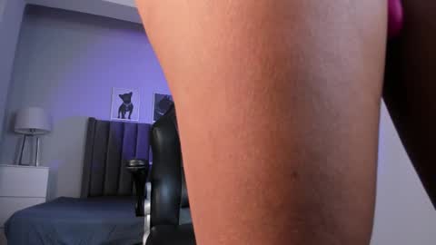 Snapshot of emma_crawford_ chatting on March 3, 8:59 pm Emma online show from March 3, 8:59 pm