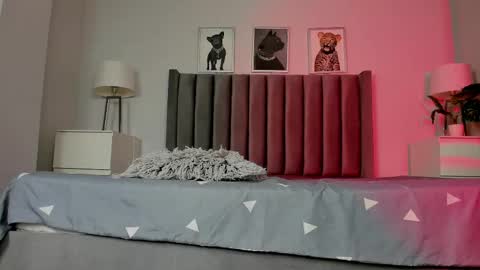 Snapshot of emma_crawford_ chatting on March 16, 7:51 pm Emma online show from March 16, 7:51 pm