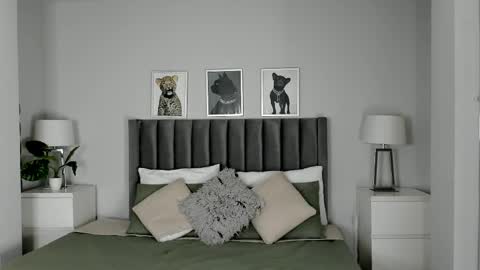 Snapshot of emma_crawford_ chatting on March 20, 8:03 pm Emma online show from March 20, 8:03 pm