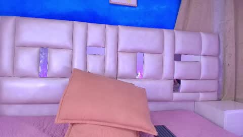 Emma online show from September 26, 3:21 am