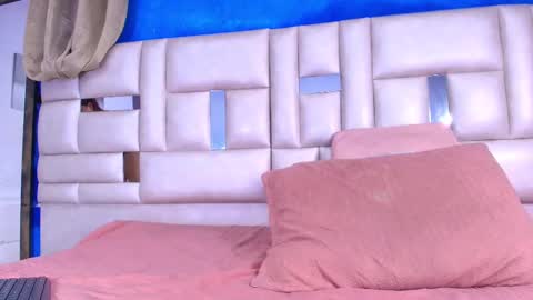 Emma online show from October 7, 3:04 am