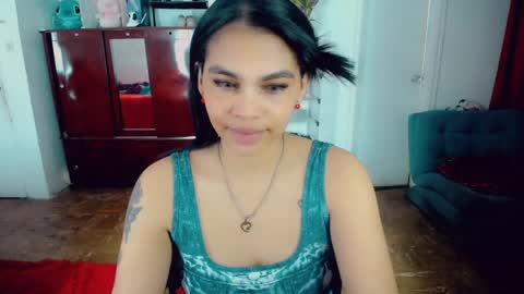 emma online show from May 9, 7:52 pm