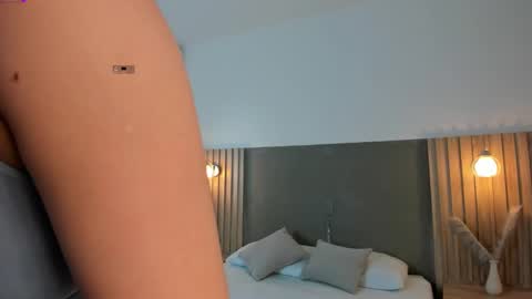 E M M A online show from October 12, 2:21 am