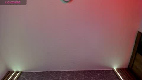 Snapshot of emma_ford1 chatting on December 15, 2:16 pm Emma online show from December 15, 2:16 pm