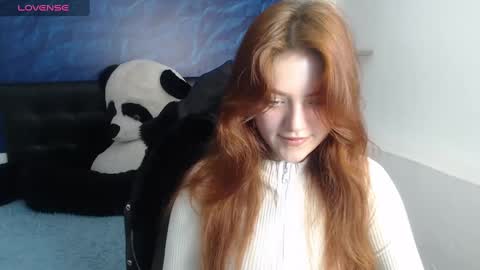 Snapshot of emma_ford1 chatting on February 4, 4:05 am Emma online show from February 4, 4:05 am