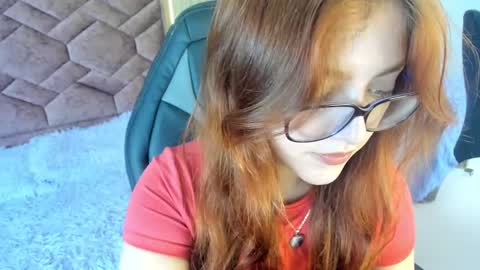 Snapshot of emma_ford1 chatting on February 15, 2:11 pm Emma online show from February 15, 2:11 pm