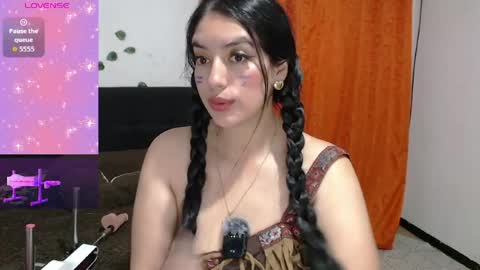 emma_grace_ online show from May 4, 4:52 am