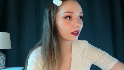 Snapshot of emma_groot chatting on October 1, 10:54 am emma_groot online show from October 1, 10:54 am