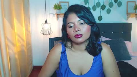 Snapshot of emma_hassani chatting on March 14, 3:28 pm Tell me Emma online show from March 14, 3:28 pm