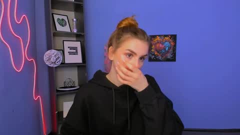 Emma online show from April 20, 10:18 am