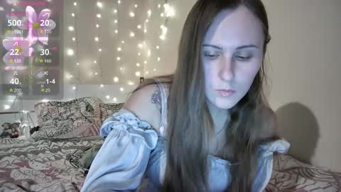 Snapshot of emma_just chatting on October 2, 7:43 pm emma_just online show from October 2, 7:43 pm