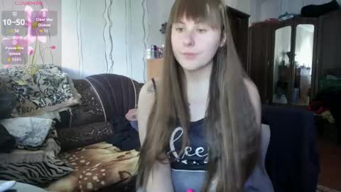 emma_just online show from April 30, 5:03 am