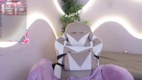 Emma online show from November 20, 5:51 am