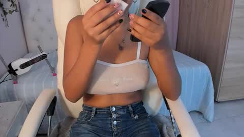 Emma online show from October 29, 7:37 pm